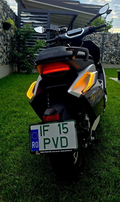 Maxi Scooter electric ZEEHO AE8S+ '24 Scuter