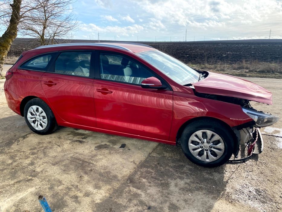 Hyundai I30 1.4MPI, 100ph, 6sp, engine G4LC, 2018g., 36000km. на части