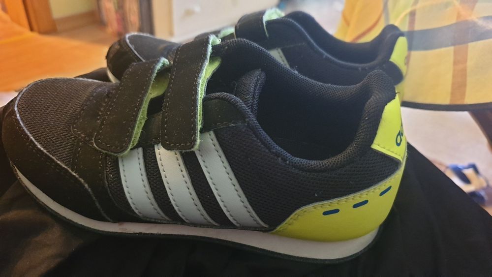 Черни маратонки Adidas neo bed за момче, 30 номер