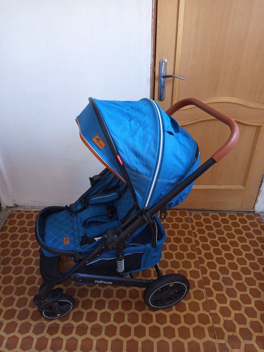 Детская коляска хорошая