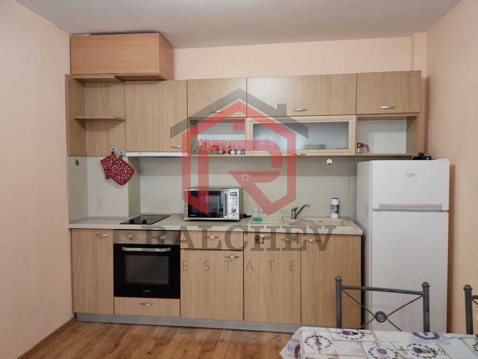 Дава се под наем Двустаен апартамент в Варна, Цветен квартал - 55 кв.м за 382.5 € - Снимка #2