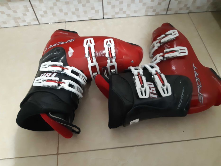 Clapari schi marimea 40 pentru picior 39 (25-25,5 mondo)