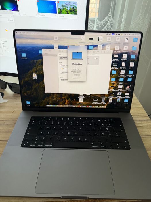 MacBook Pro M1 Pro  1TB 32 gb ram