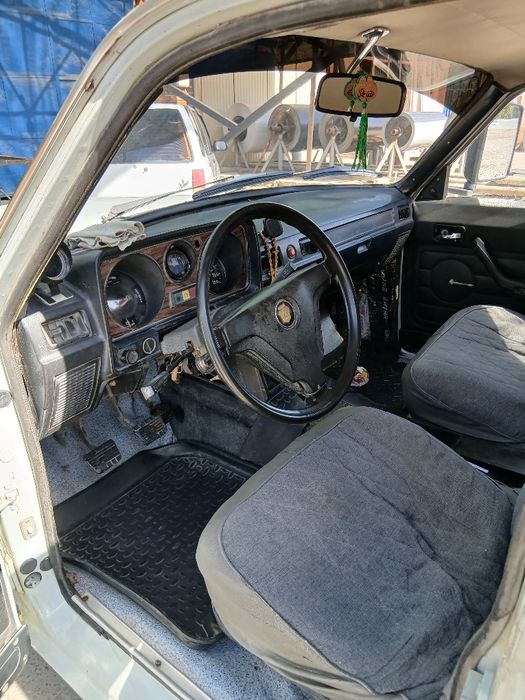 Volga 2410 sotiladi