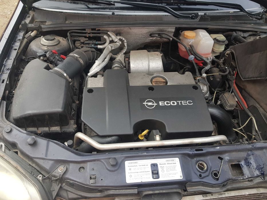 Vînd opel vectra signum sau schimb cu un jeep fără acte