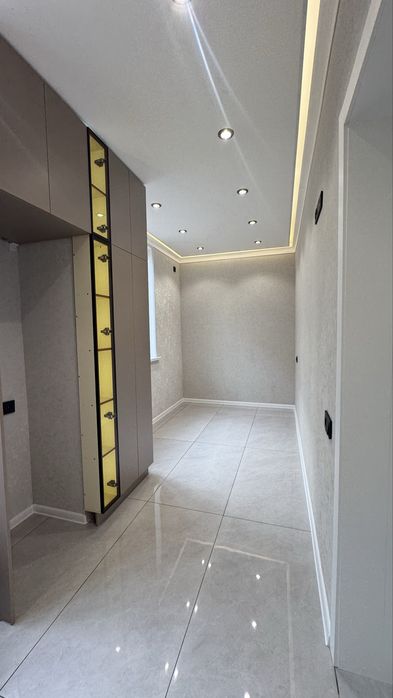 Юнусабад-12 квартал. 2х перед в3/2й этаж (по линии метро)