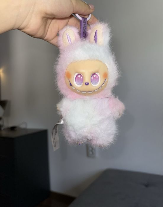 Лабубу.        .