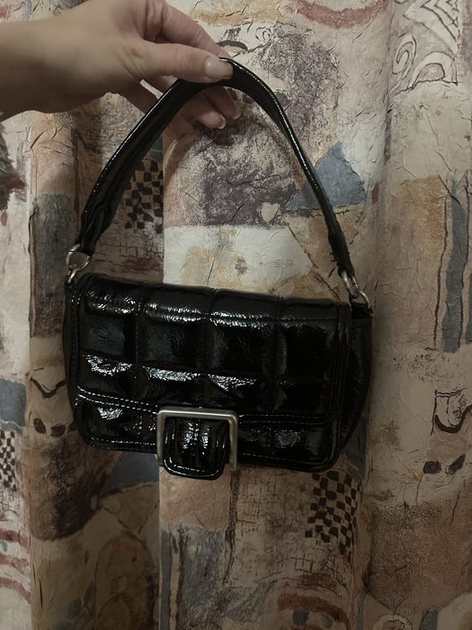 Черна чанта Zara