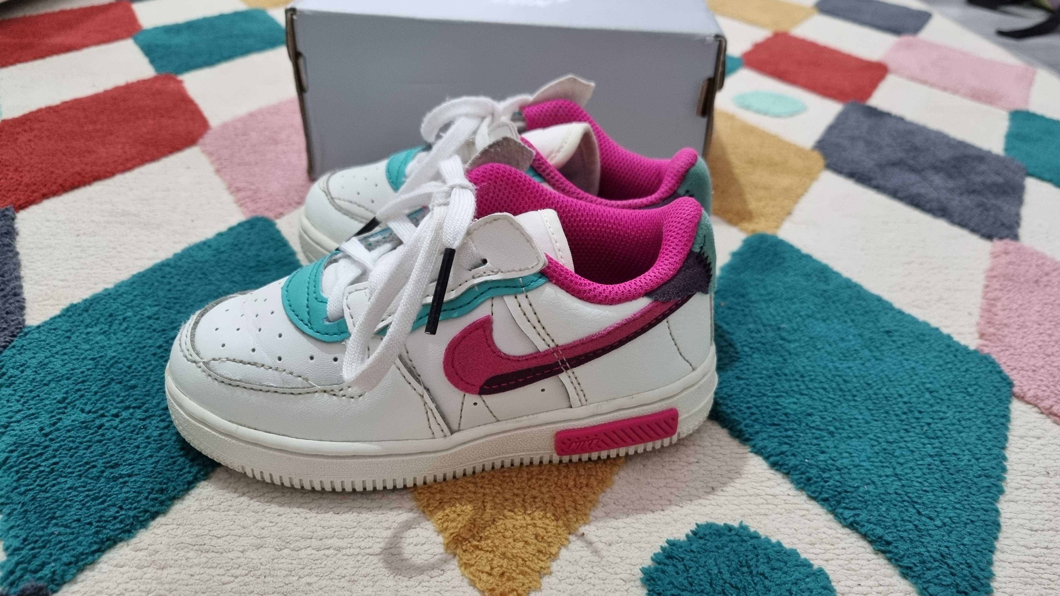 Adidasi fetita Nike Air Force 1 Fontanka masura 26, piele