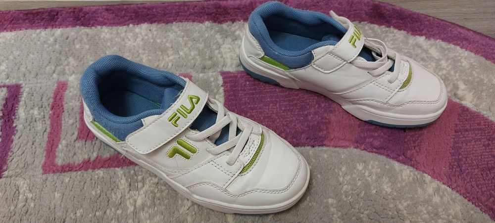 Adidași Fila mărimea 31