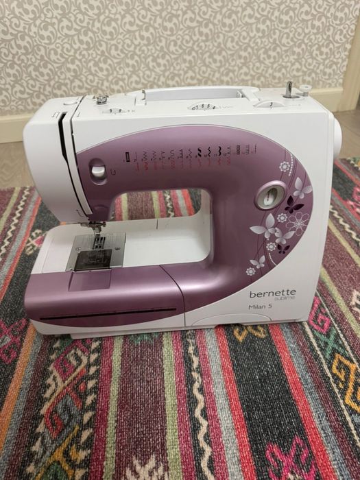 Швейная машина. Почти новая. 80000т