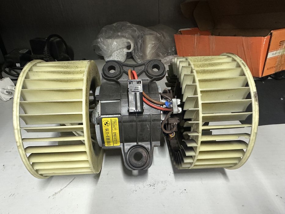 Вентилятор моторчик печки BMWe39 E53