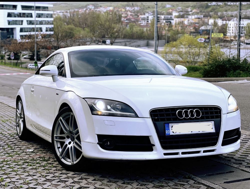Audi TT S-line 2.0 200 cp