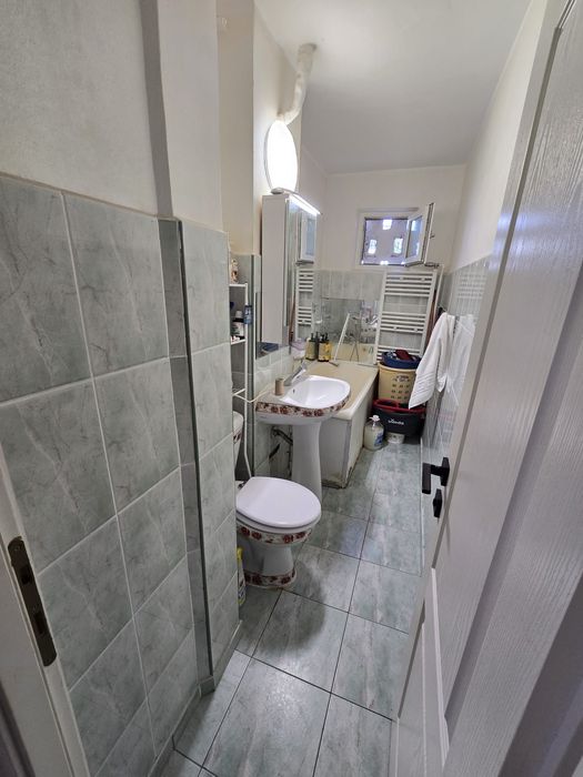 Inchiriez regim hotelier apartament 2 camere Craiova Targul de Craciun