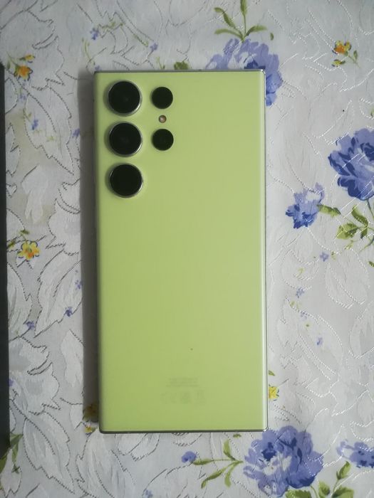 Samsung Galaxy S23 Ultra impecabil Lime