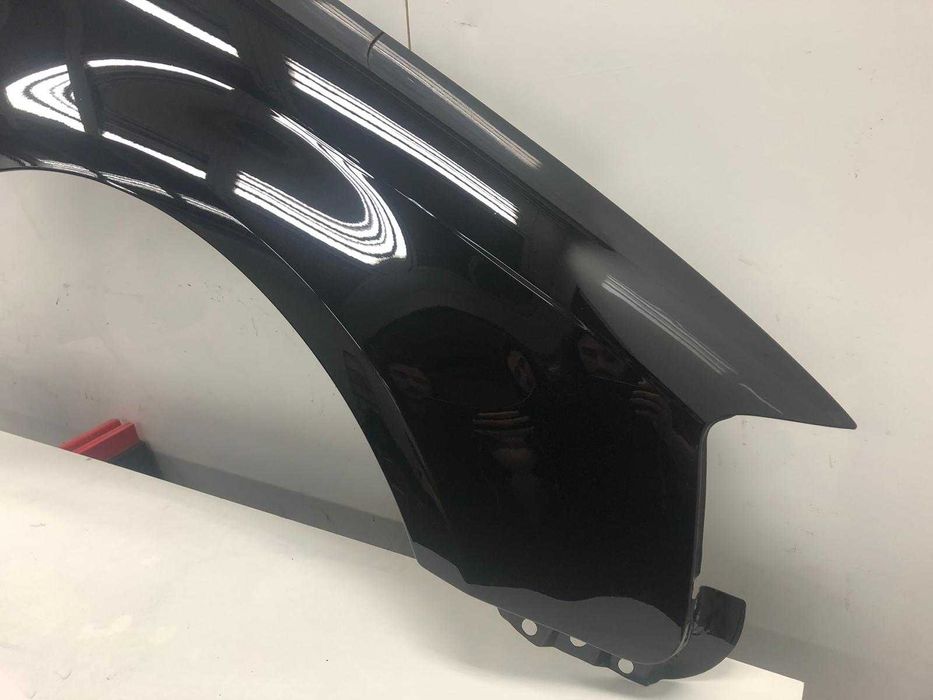 Aripa Fata Dreapta Audi A3 8P An 2003-2008 (LZ9Y (Negru))