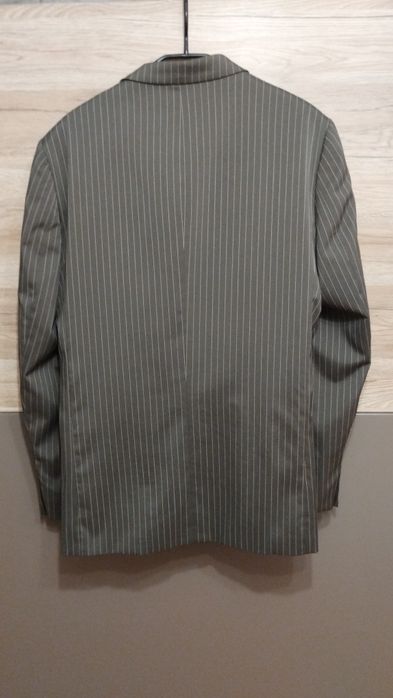 Costum gri mărimea 50