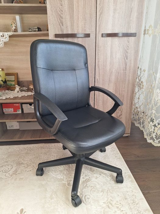 Vând scaun de birou !!