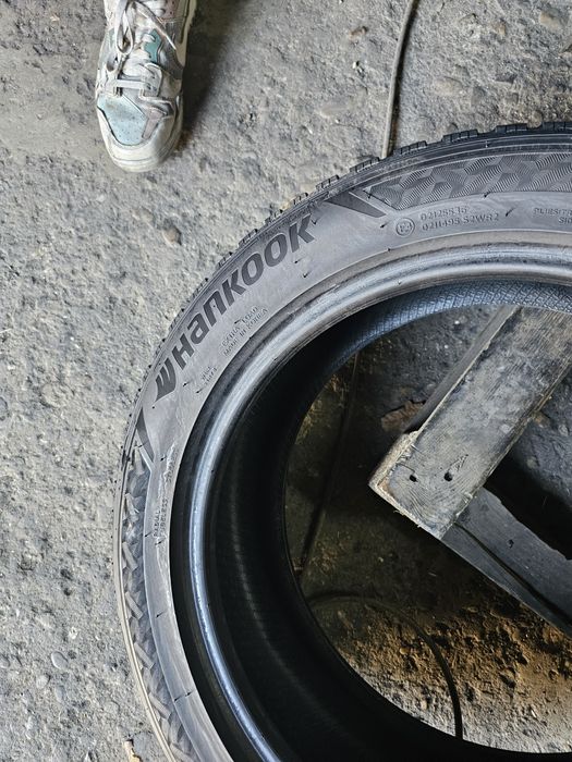 2 anvelope iarna 215 55 17 Hankook 2022