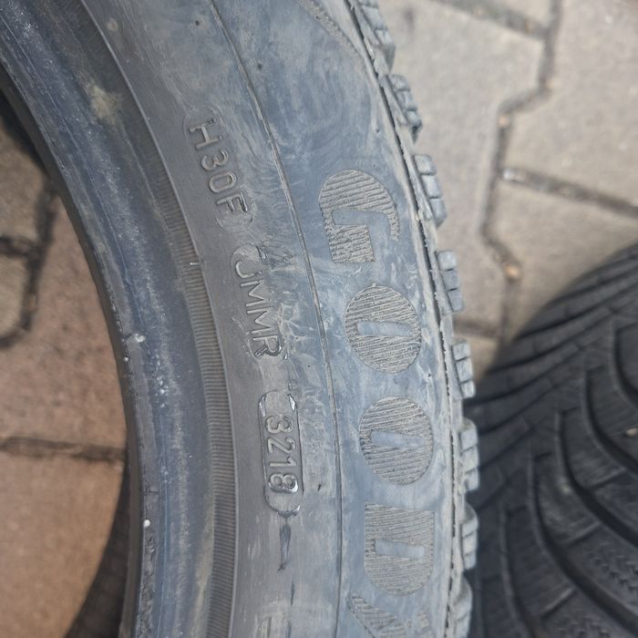 Зимни гуми 205/55/16 запазени