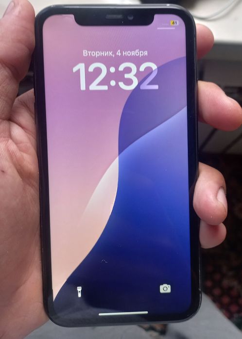 Айфон 11 в хорошем состояний