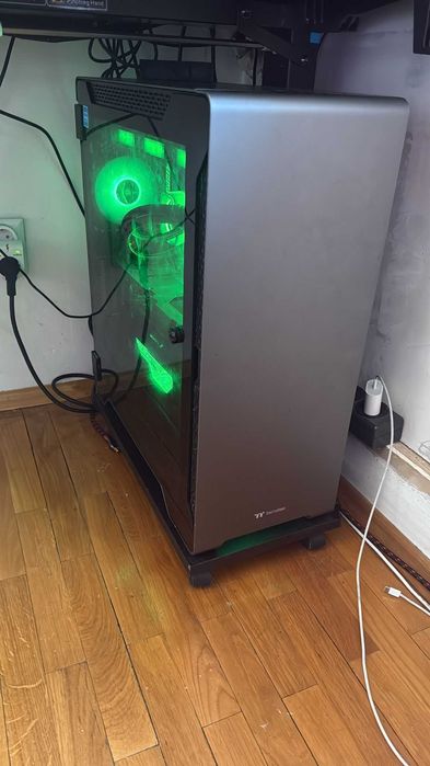 Carcasa Thermaltake A500 Tempered Glass, Mid-Tower, ATX, Black