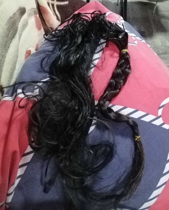 Срочно продам натуральные волосы для наращивания. 25000