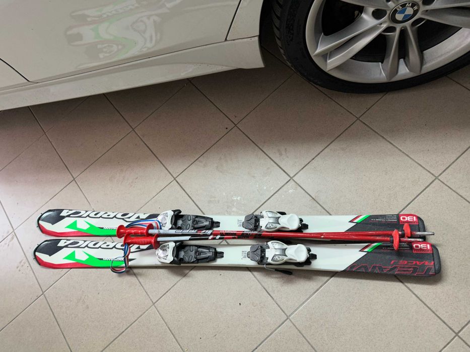 Продавам детски ски Nordica Team Race 130см. + щеки