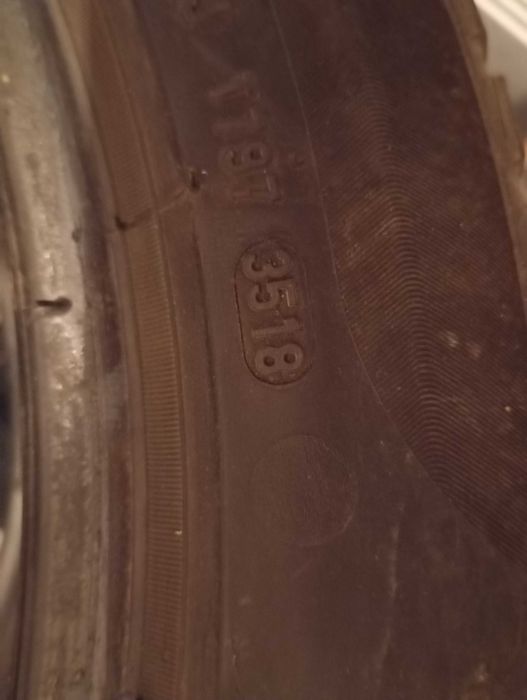 Зимни гуми 245 45 18 Pirelli