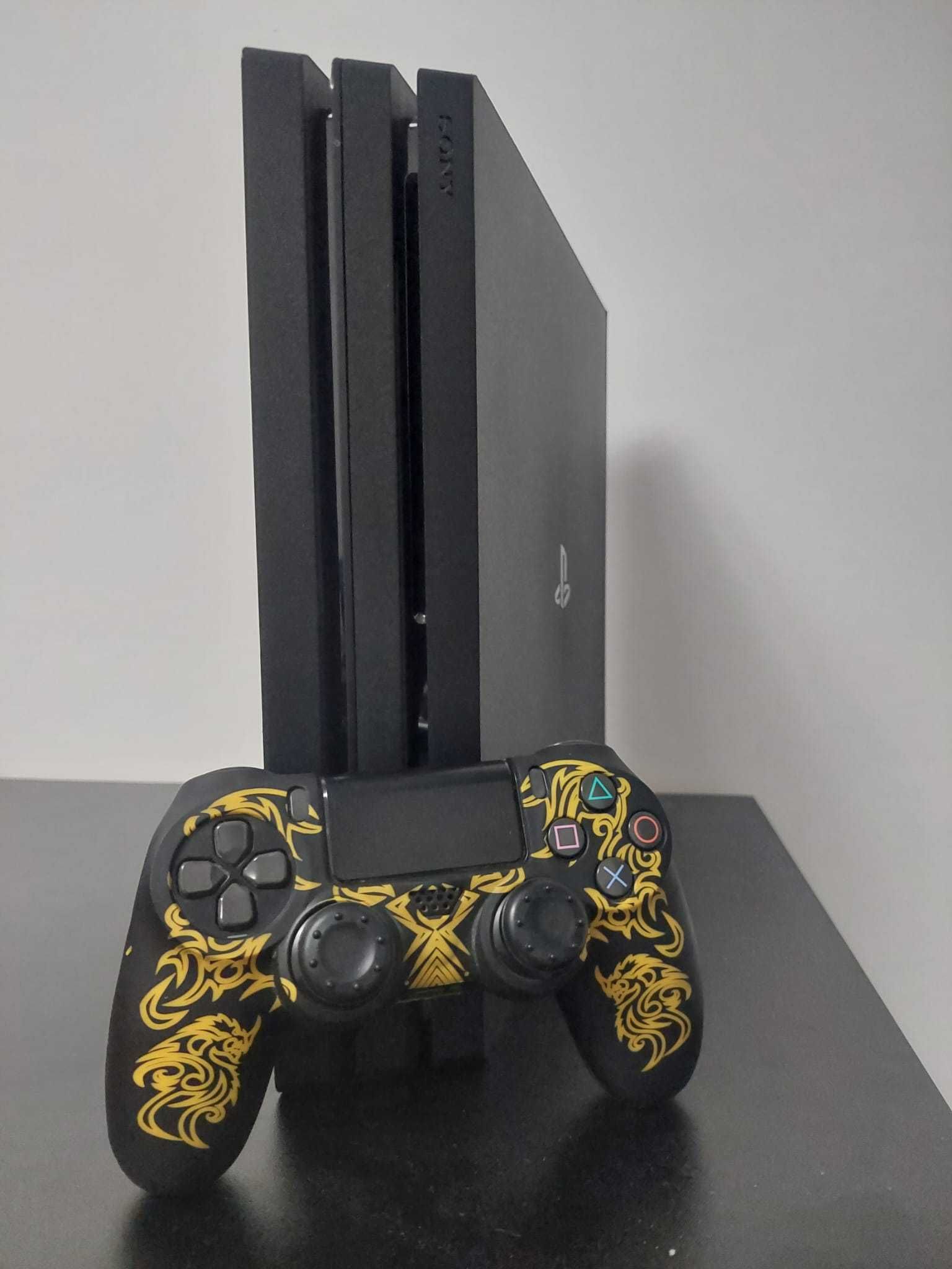 Vand Playstation 4 Pro