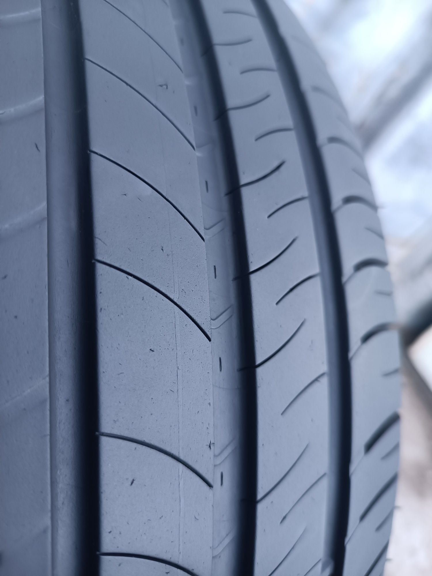 205/60/16 Michelin Дот 2123