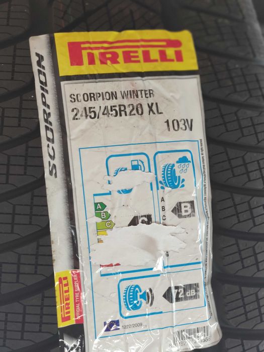 Нови оригинални джанти 20цола 5 108 с нови зимни гуми за Jaguar E-Pace