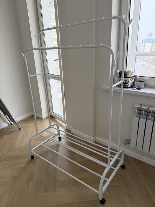 Вешалка напольная