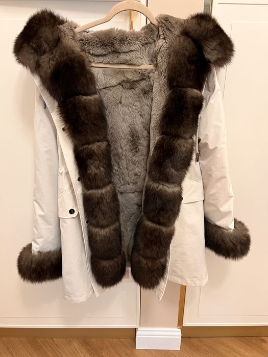 Geaca Parka cu blana de vulpe polara