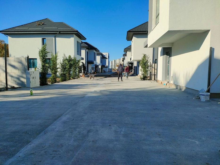 Casa/Vila 4cam+Mansarda/Str.Alunului/Prel.Ghencea/Cartierul Latin