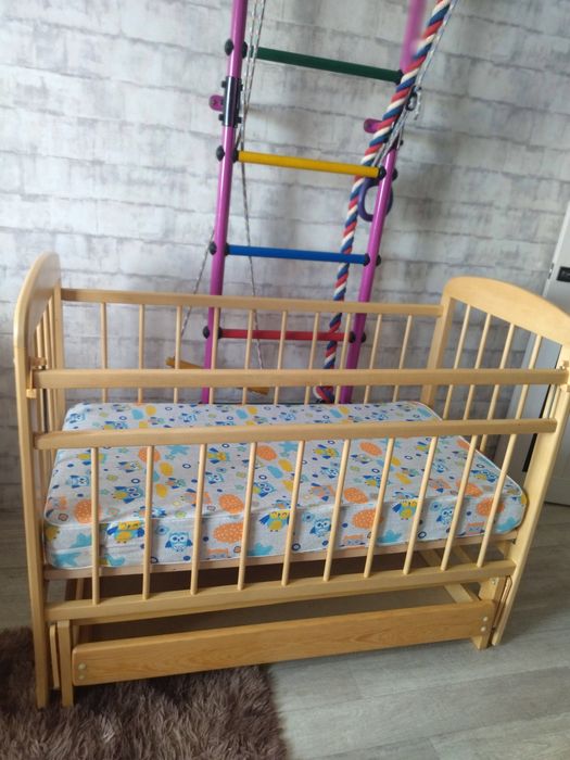 Кроватка детская