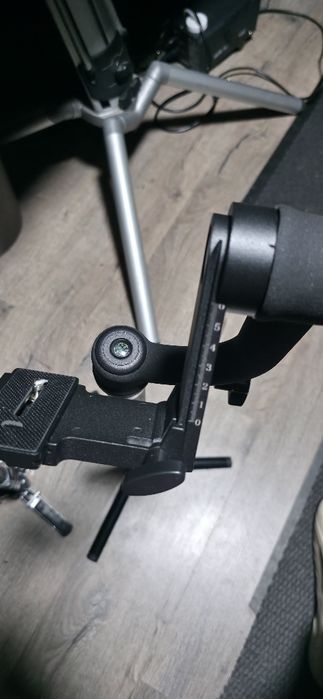 Cap ghimbal trepied cu maner lung