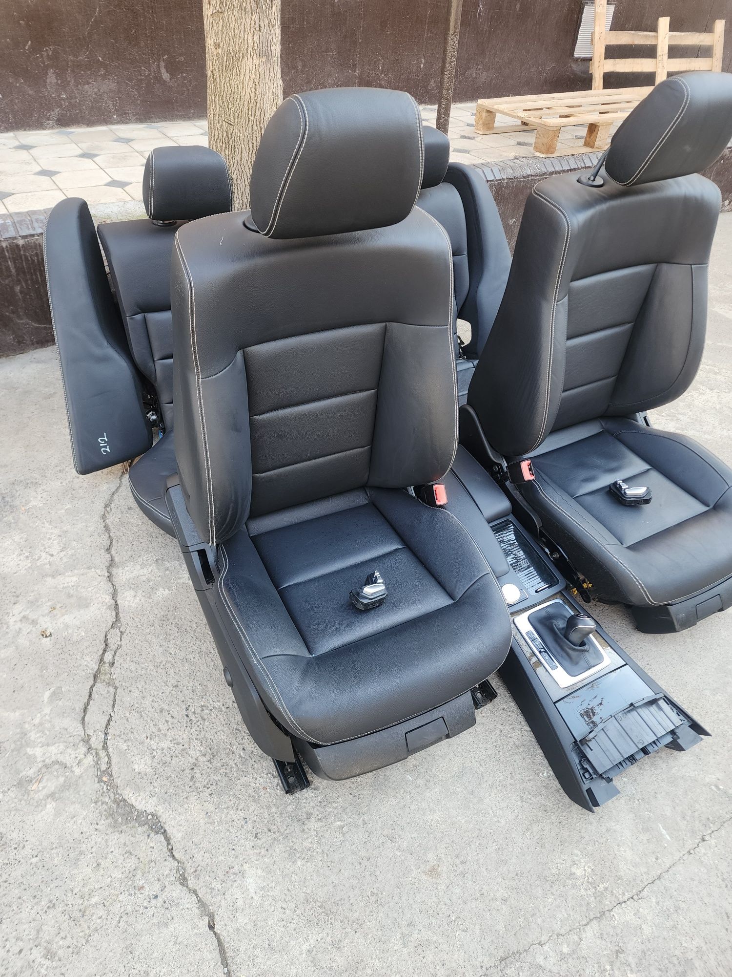 Сиденя от Mercedes W212 Full Обогрев
