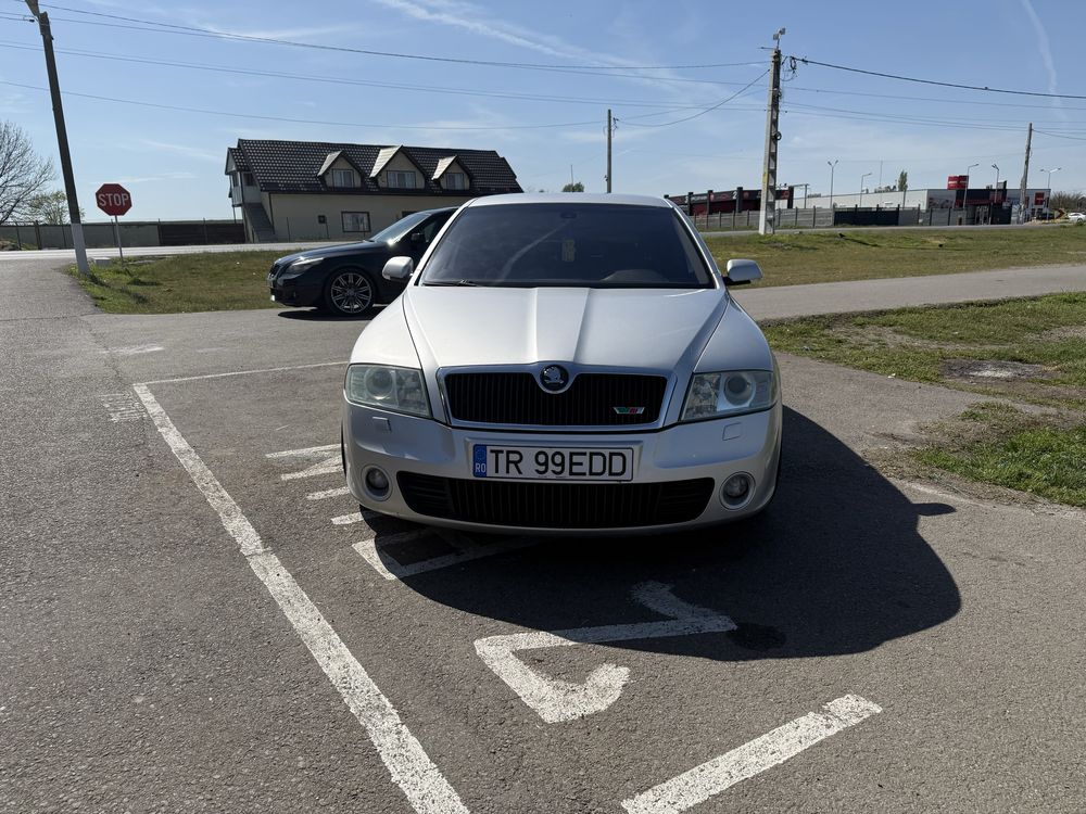 Vand sau schimb Skoda octavia II vrs