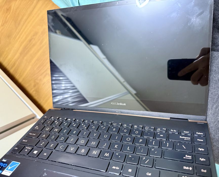 Dezmembrez Asus Zenbook Flip S UX363 UX371