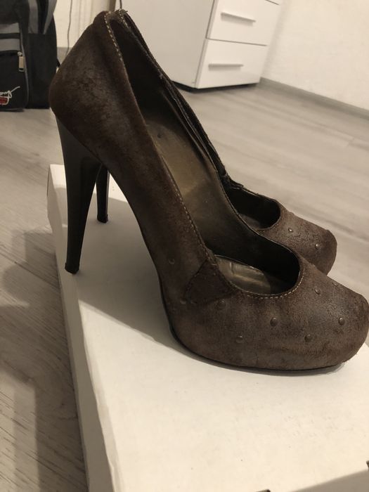 Елегантни обувки - обърната кожа