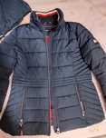 Теплая классная куртка Tommy Hilfiger. Америка 100 % оригинал. Качеств