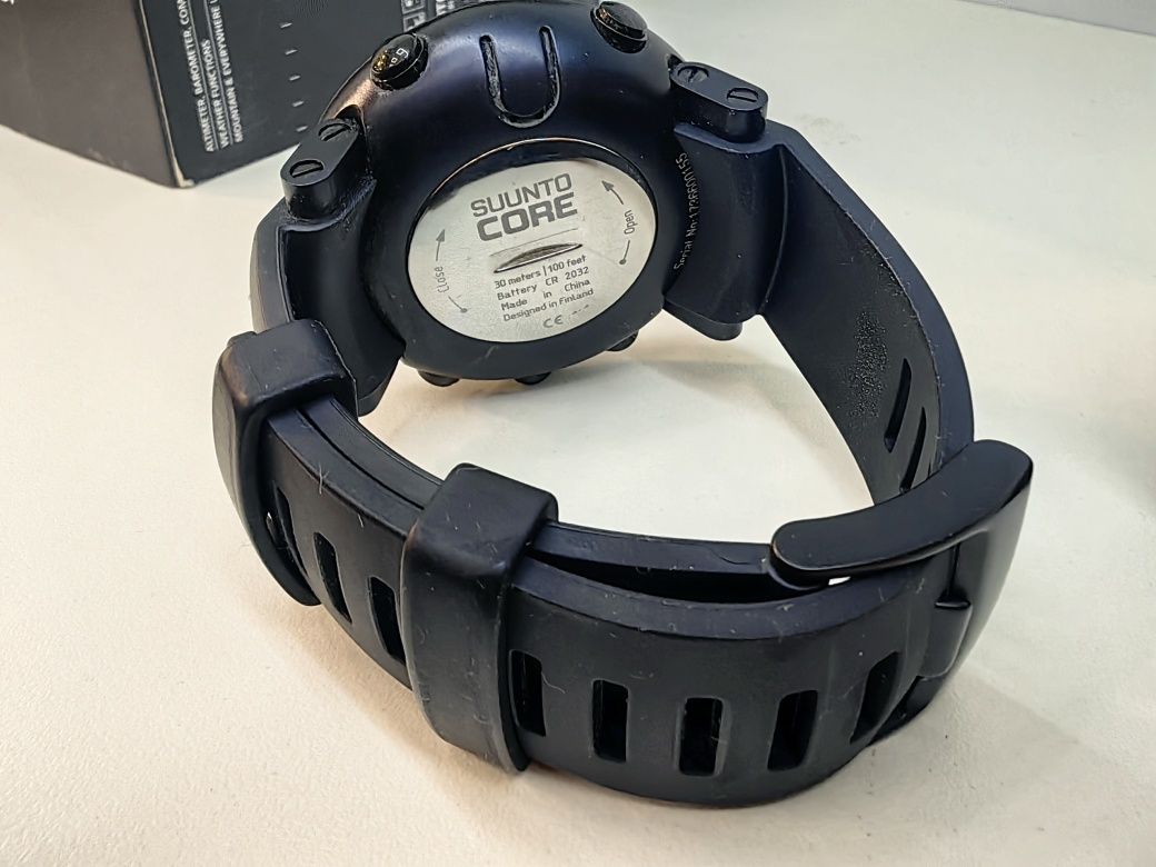 Хб! Часовник Suunto Core Alu Deep Black