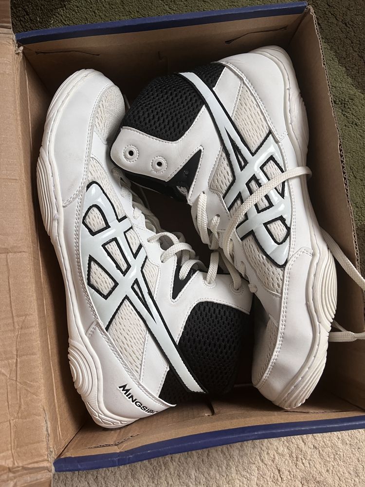 Продам борцовки 43-44 размера