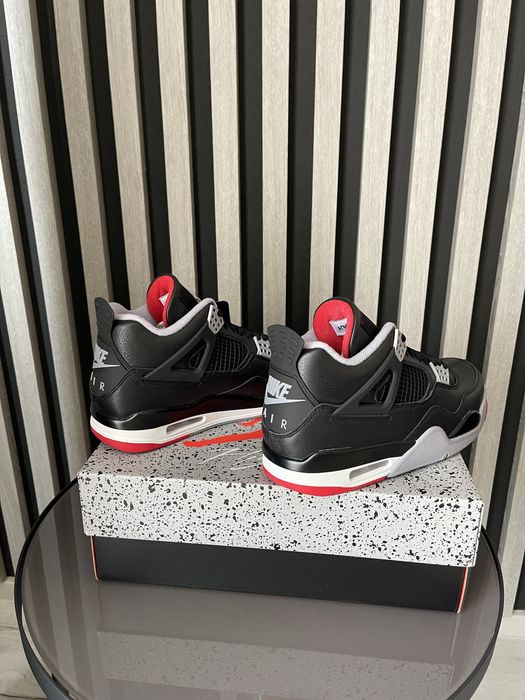 Jordan 4 bred noi