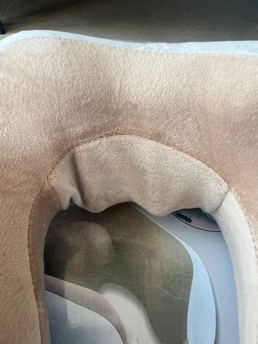 Perna masaj cu spuma memorie, vibratii, suport gat