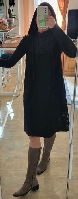 Rochie cu gluga, marca Mathilde, material lână, Marime 38-40