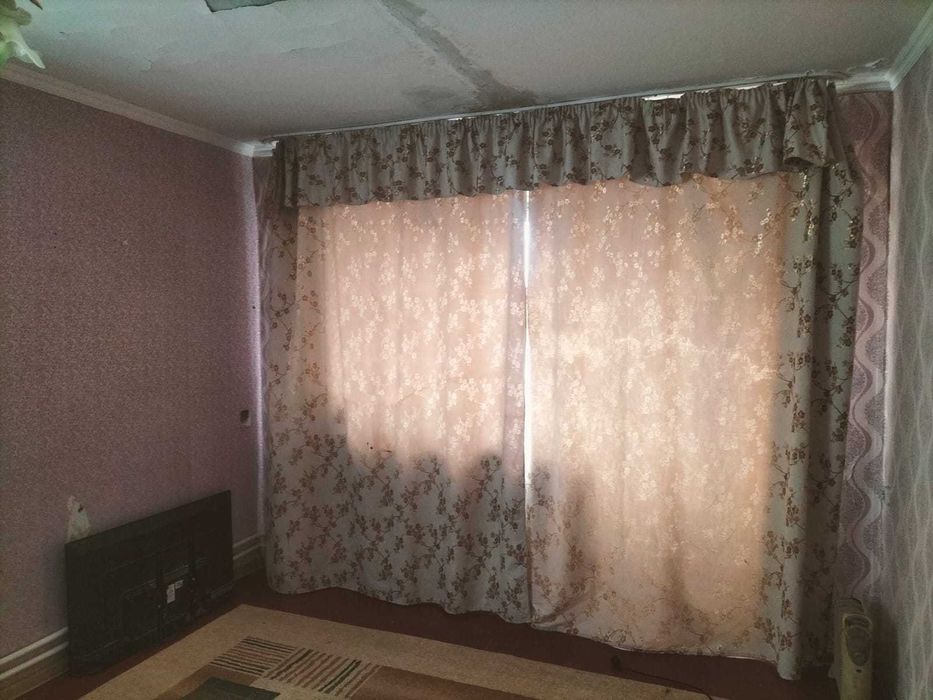 2-ух комн. Абая 4 этаж/4 Угловая, солнечная, раздельная. Крыша залита