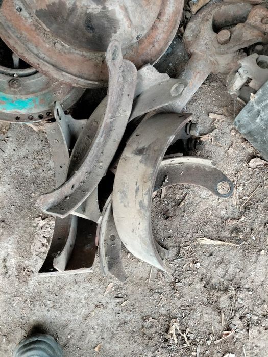 Колодки на ГАЗ-53 в хорошем состоянии