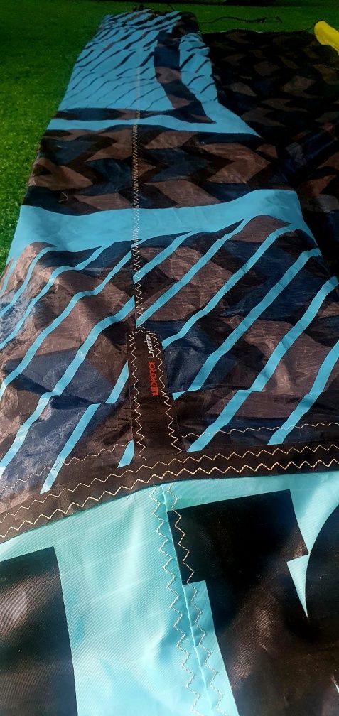Kite Liquid Force Solo 12m + bară LF Response kitesurf zmeu kiteboard